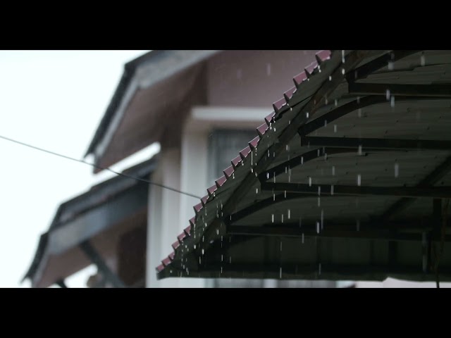Relaxing Rain Sounds on a Metal Roof in 4K Resolution ☔🌧️