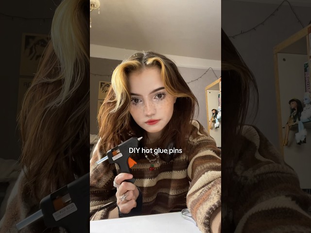 Diy hot glue pins🧷 #diy