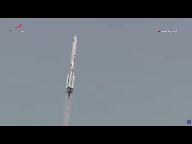 LIFTOFF! Roscosmos Proton Elektro-L n°5 Launch