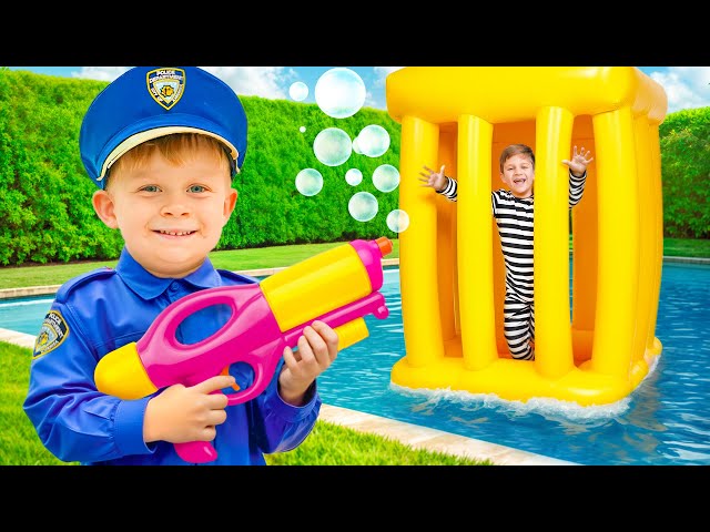 Oliver and Mom OPEN a Car Wash + more with Oliver