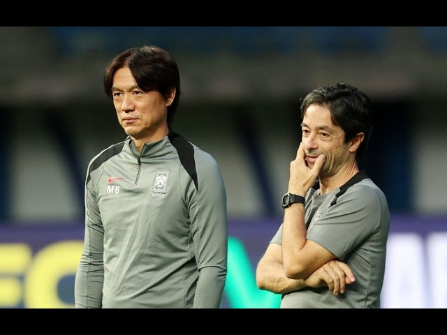 "아로소 인터뷰, 왜곡 없었다" 포르투갈 매체의 반박.. 끝나지 않는 한국축구의 잡음 / 로메로 아빠 "토트넘 떠나는 조항 있다" / 데제르비 첫 경기 전술은?