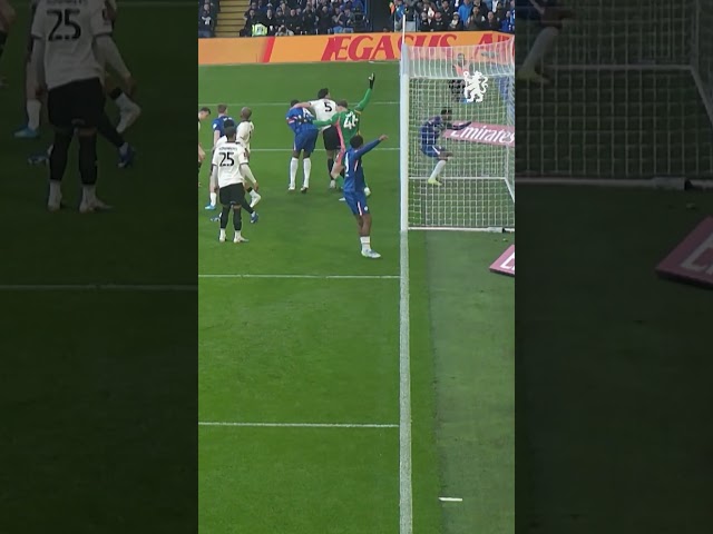 Santos on the scoresheet 🔥