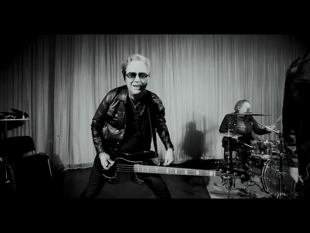 Roulette - Answer To My Prayers (Official music video)