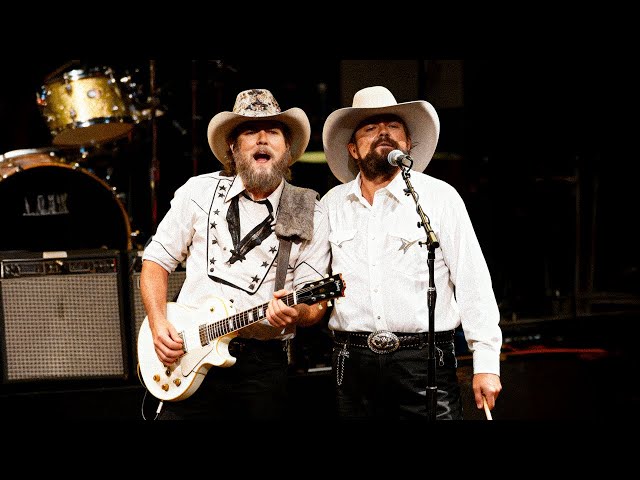 The Charlie Daniels Band - The Devil Went Down To Georgia Live 1985
