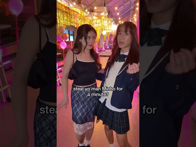 Don’t tell kitty😂 #xokitty #AnnaCathcart #sangheonlee #xokitty3 #moooncovey season 3 kitty minho