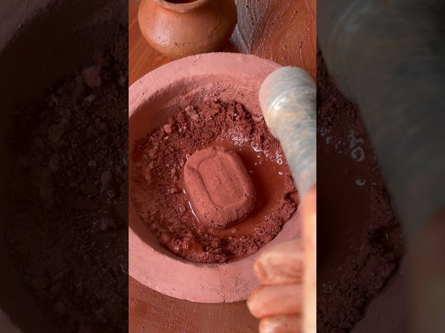 Red clay #ytshorts #satisfying #redclay #oddlysatisfying #claypot #shorts #shortsfeed #pottery