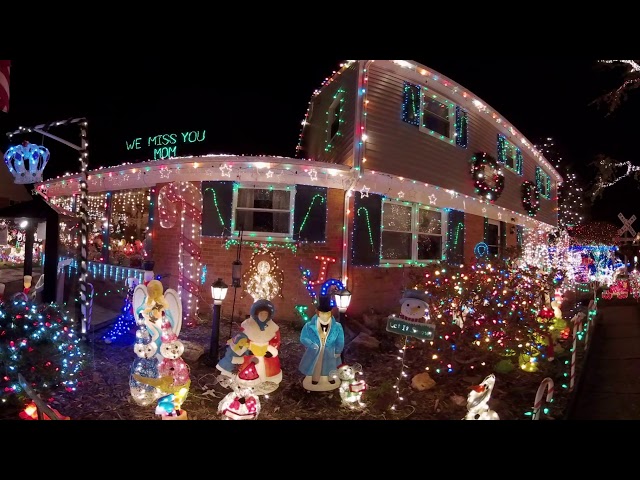 The Great Christmas Light Fight 360
