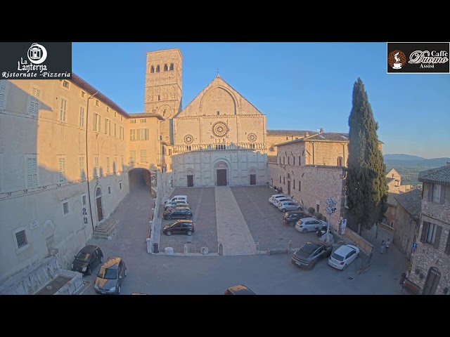 🔴Assisi Live Webcam Piazza San Rufino