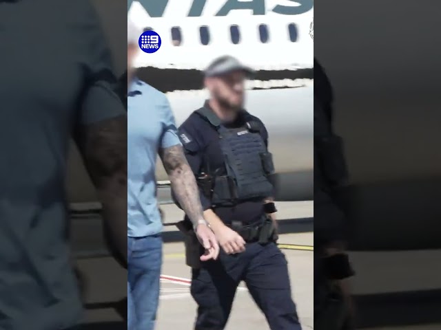 How did the Roberts-Smith arrest play out? | 9 News Australia