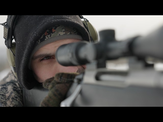 HUNTING GIANTS: -40°C Solo Bison Hunt in a Yukon Blizzard