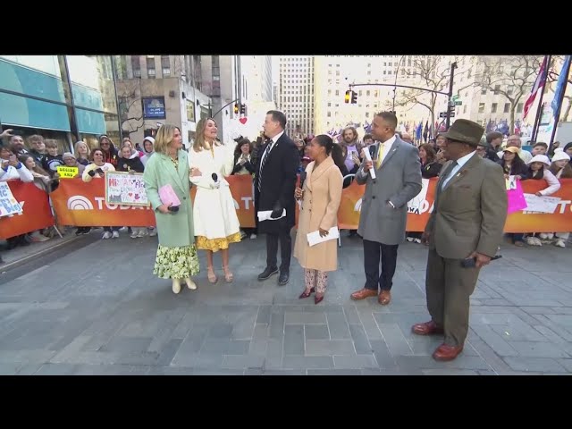 Savannah Guthrie returns to 'Today' show