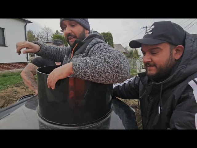 Preložili sme vodomernu šachtu.