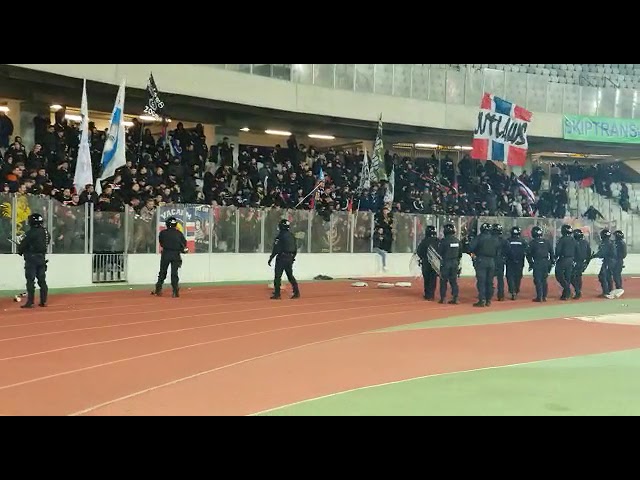 Jandarmii au intervenit timid pe Cluj Arena