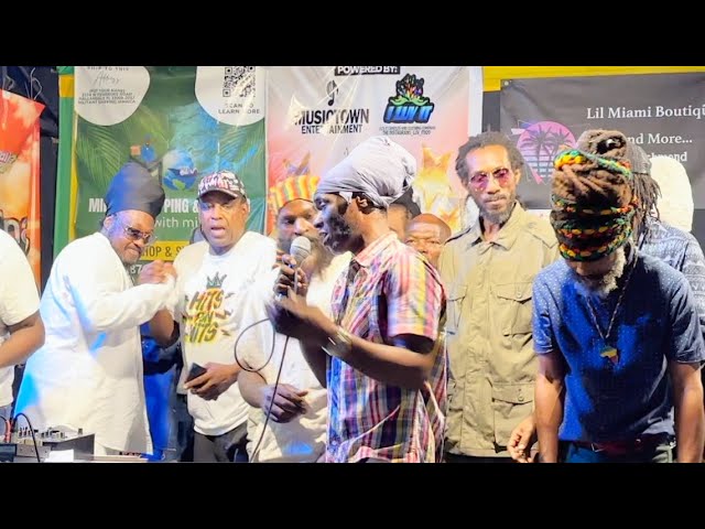 Terry Ganzie BRING OUT Nuff Artistes & MASH UP DI PLACE @ Rub A Dub Thursday | WATCH TO THE END❗