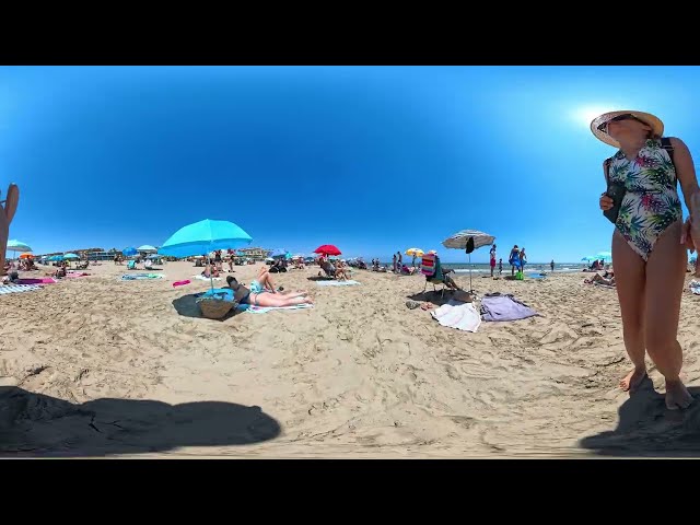 🥳 BEACH FESTIVAL: 8K 360° Valencia | Dancing, Ocean, and Sand! Summer 2025 💃🕺