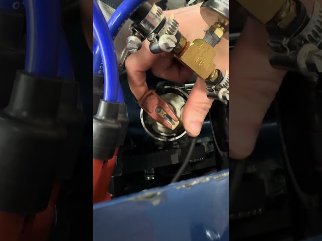 Van Diemen Pinto 2.0L distributor movement is this locked?