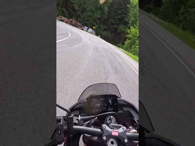 Wenn die TuonoV4 zur Supermoto wird #drift #apriliatuonov4 #aprilia