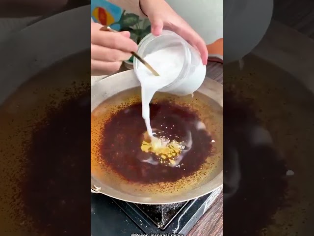 Vinegar and cornstarch clean oil like magic!😱#shorts