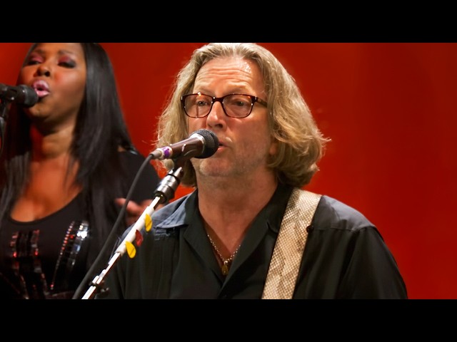Eric Clapton - I Shot The Sheriff [Crossroads 2010] (Official Live Video)