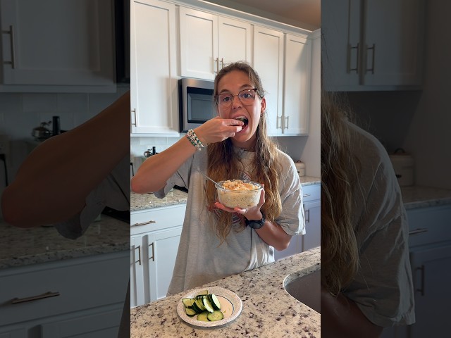 SALMON AND RICE BOWL IN 5 MINS!🥗😍 #food #healthy #recipes #shorts