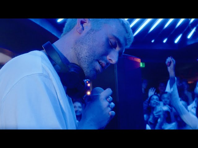 Fred again.. - Bleu (better with time)