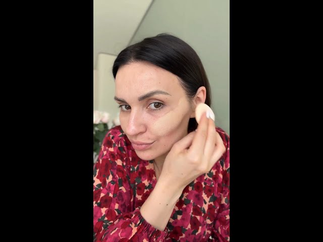 The coverage of PurePressed Base Mineral Foundation