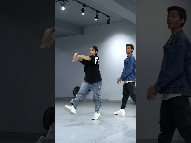 Learning tough dance moves made EASY! 💃🕺