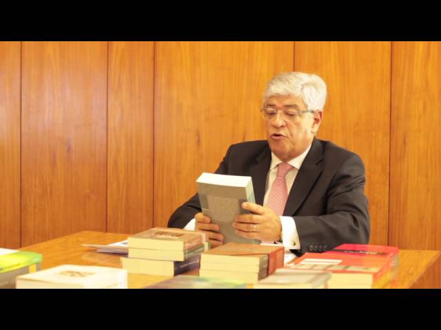 Embaixador Sérgio Eduardo Moreira Lima lista obras para o CACD