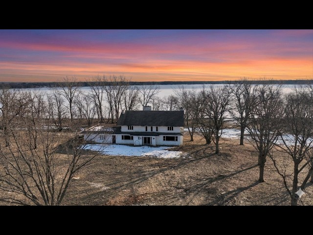 Exploring an ABANDONED Neighborhood in Minnesota **WHY THEY LEFT**