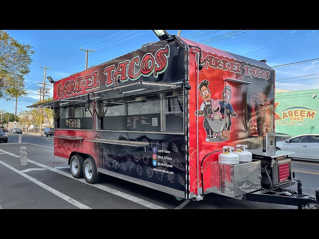 Traila de 18 pies para vender tacos y comida Mexicana. Somos fabricantes de loncheras y food trucks