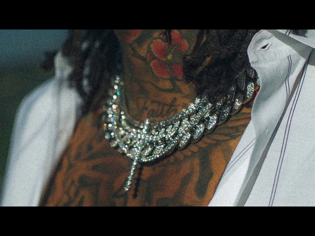 Wiz Khalifa Iced Out In GLD