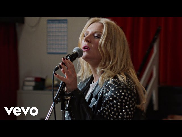 Self Esteem - Focus Is Power (Official Video)