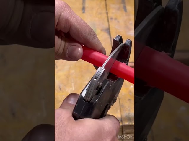 Installing a 1/2” shark bite elbow on  PEX & copper pipe. #sharkbite #plumbing #diy #easyplumbing