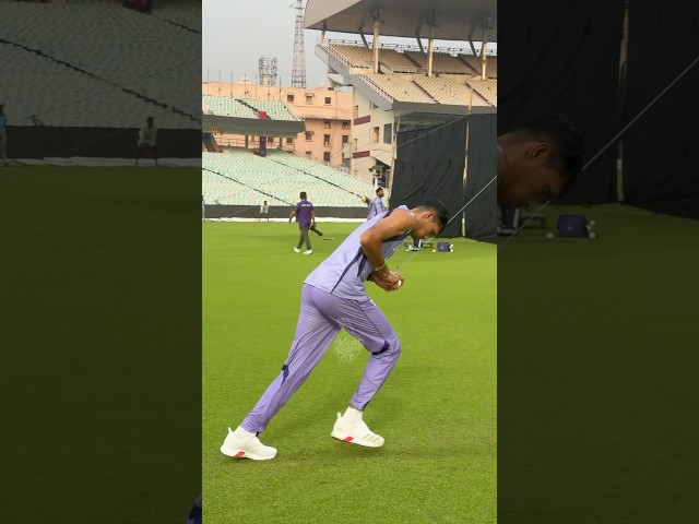 Navdeep Saini bowls a bouncer in the nets | Knights TV | KKR 2026
