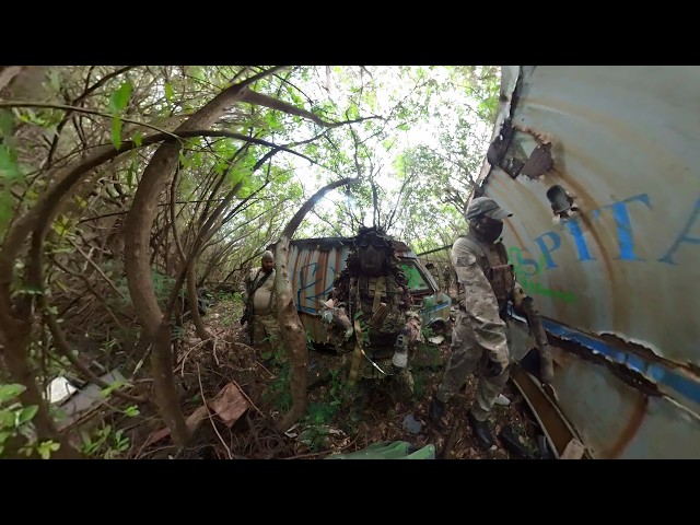 Trapped in a junk truck !