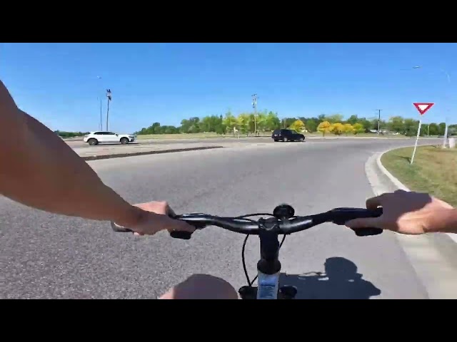Biking in Regina Saskatchewan (Dalgliesh to Vanier Drive)