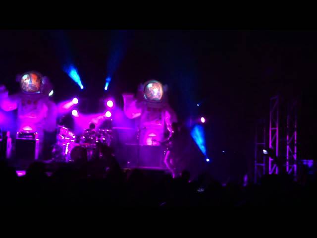 Primus - John The Fisherman (Live At Brixton Academy, London, UK, 2011-07-13) HD