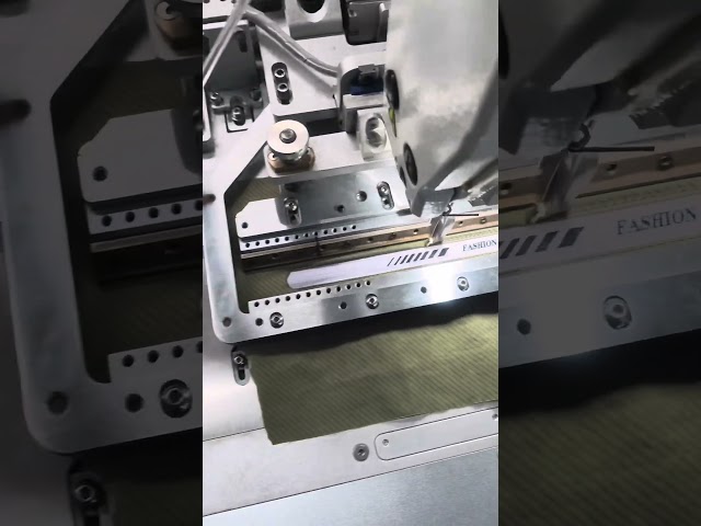 Automatic zipper pocket machine
