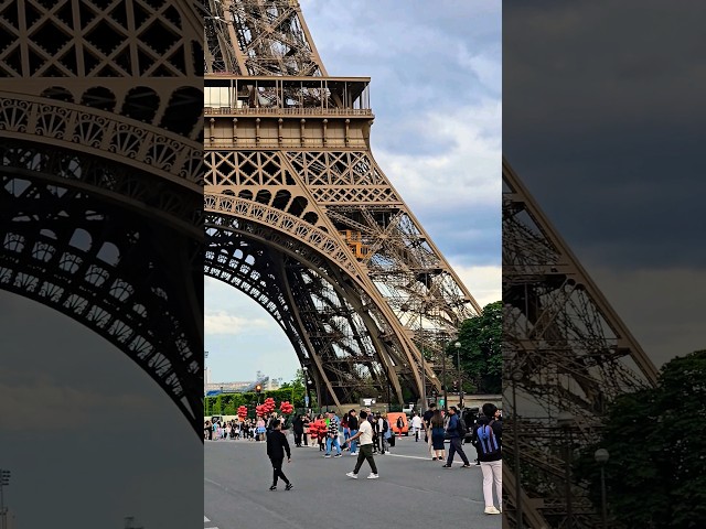 Eiffel Tower, Paris France 🇫🇷 #shorts #paris #france #paris2024 #eiffeltower
