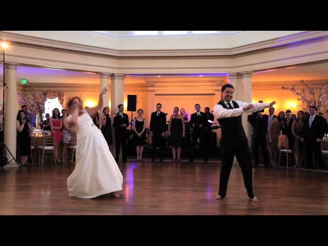 Surprise Punjabi Bhangra Wedding Dance
