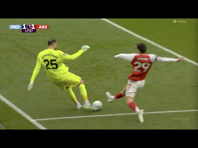 😳 Donnarumma's ERROR gifting Kai Havertz goal vs Man City | Donnarumma mistake against Arsenal 