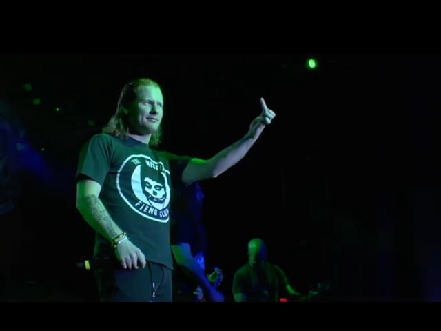 Roadrunner United - (sic) [Live at the Nokia Theatre, New York, NY, 12/15/2005]