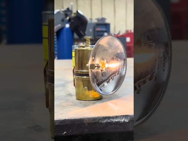 Carbide Miner’s Lamp | Miner’s Flashlight | How It Works
