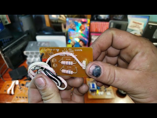 HOW TO GET FREE ELECTRONIC COMPONENTS!!! (Broken Receiver Harvest)