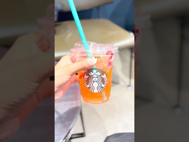 desc! first time trying strawberry acai 🥹 #blowup #fyp #viral #algorithm #aesthetic #preppy