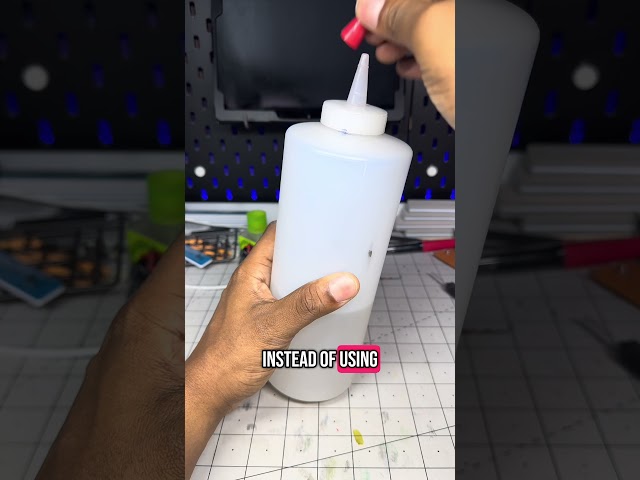 Here’s a little airbrush hack to help you paint faster! #gunpla #gunplabuilders #airbrush #gundam