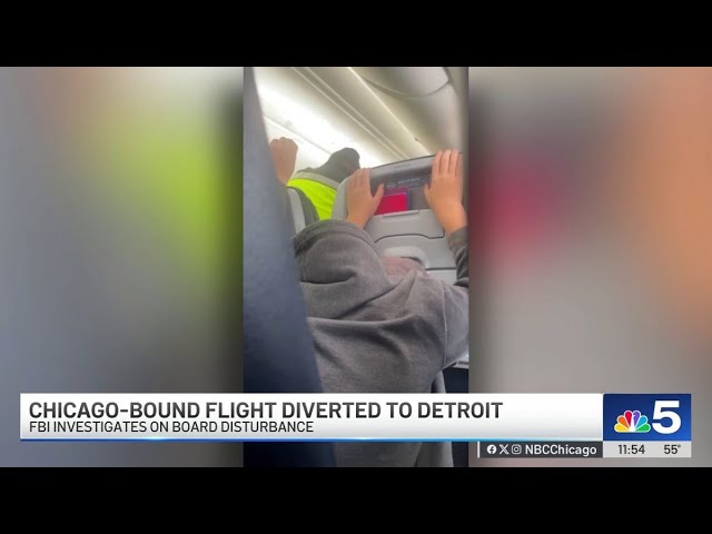 Passengers describe fear, chaos after Chicago-bound flight diverted