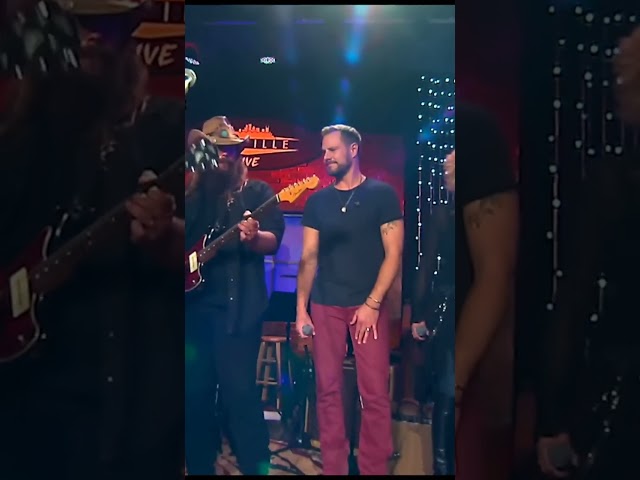 Gregg Allman, Taj Mahal, Little Big Town and Chris Stapleton with "One Way Out" from Skyville Live