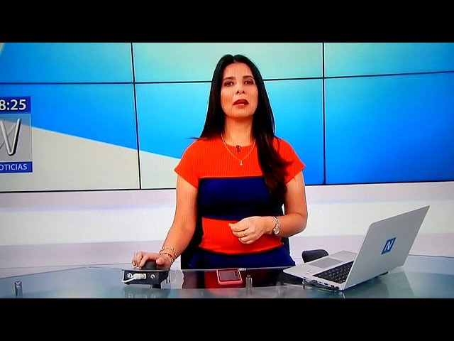 LA TIA ANGELICA VALDES EN MINI 2