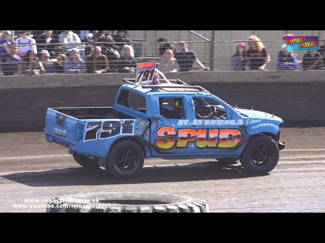 Kings Lynn Wacky Races 2026 Highlights 4x4 Bangers, TSR Bangers Reliant Robins, 1400 Stock Cars